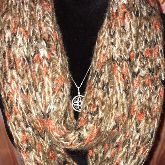 Scarf - Picture 2 of 4